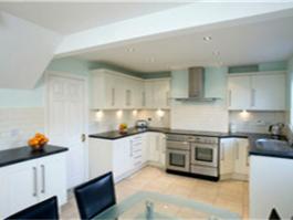 White kitchen cabinet PR-WK028